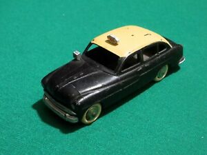 【送料無料】フォードのタクシーあのちっぽけおもちゃFord VEDETTE taxi dinky toys