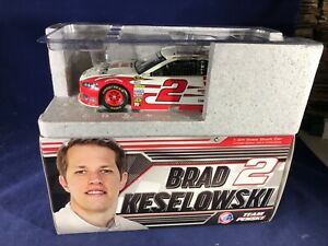 【送料無料】ブラッド＃フォードフュージョン：スケールR-98 BRAD KESELOWSKI #2 WURTH 2018 FORD FUSION - 1:24 SCALE