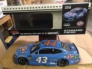 【送料無料】自筆サイン入りウォレス署名ダーリントンシボレーアクションAutographed Bubba Wallace Signed 2018 #43 STP Darlington CHEVY 1/24 Action｜hokushin