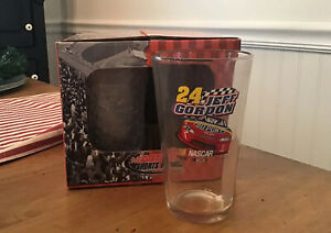 【送料無料】ヴィンテージのジェフ・ゴードンを元の箱に酒をガラスの新規設定Vintage 2000 Jeff Gordon Drinking Glass Set New In Original Box｜hokushin