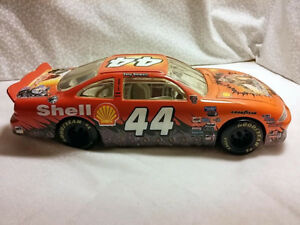 【送料無料】＃トニー・スチュワートアクション：小さな兵士シェル#44 Tony Stewart - Action - 1:24 - 1998 Hasbro - Small Soldiers & Shell