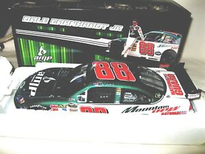 【送料無料】デイル・アーンハートジュニアです。#エネルギー国家警備隊のディーラーDALE EARNHARDT JR. # 88 AMP ENERGY/NATIONAL GUARD DEALERS 2009 1/24|hokushin