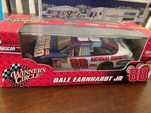 【送料無料】デイル・アーンハートジュニア国家警備隊：Dale Earnhardt Jr 2008 National Guard 1:24