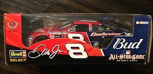 【送料無料】デイバドワイザー限定版の収集できる赤＃Dale Earnhart Jr Budweiser 2005 Limited Edition Collectible Red #8 NASCAR?