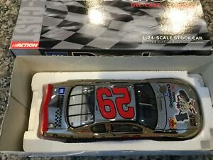 【送料無料】：アクションケビン＃サービスプラス」モンテカルロ1:24 Action Kevin Harvick #29 GM Goodwrench Service Plus ‘01 Monte Carlo