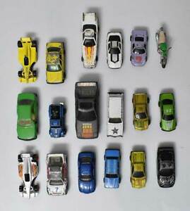【送料無料】ホビー ・模型車・バイク レーシングカー ミニチュアメタルスクラップlot of 18 cars miniature metal scrap