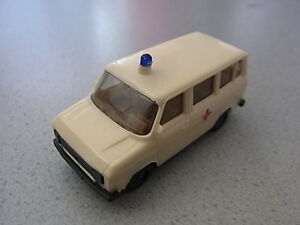 【送料無料】ホビー ・模型車・バイク レーシングカー ヘルパフォードトランジットスペシャルモデルコレクションherpa ford transit drc mtw red cross special model from collection