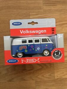 【送料無料】ホビー ・模型車・バイク レーシングカー ミニチュアコンビバスウェルモデルminiature car combi vw 1963 t1 bus welly model s 143 blue with flowers|hokushin