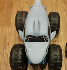 【送料無料】ホビー ・模型車・バイク レーシングカー モンスタージャムメガロドンストームリモートコントロールモンスタートラックスペアパーツ