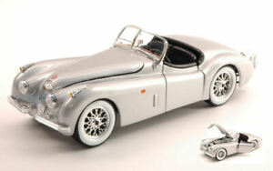 【送料無料】ホビー ・模型車・バイク レーシングカー スケールモデルカーブラゴジャガーロードスターシルバーモデル124 scale model cars burago jaguar xk 120 roadster silver 124 models