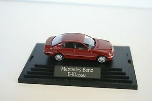 【送料無料】ホビー ・模型車・バイク レーシングカー カーメルセデスベンツクラスメタリックダークレッドワイキングcar mercedes benz eclass metalic dark red wiking 187