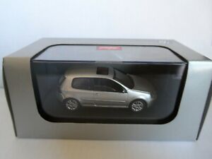 【送料無料】ホビー ・模型車・バイク レーシングカー フォルクスワーゲンゴルフシューコスケールモデルカーボックスvolkswagen golf 2004, schuco, scale 143, model car, boxed, bnos