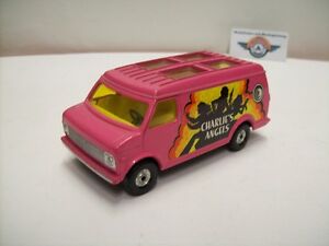 【送料無料】ホビー ・模型車・バイク レーシングカー シボレーヴァンチャーリーズエンジェルズピンクコーギーイギリスchevrolet van charlies angels, pink, 1977, corgi gt britain 136 13,476円
