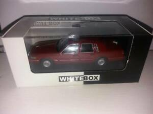 【送料無料】ホビー ・模型車・バイク レーシングカー リンカーンタウンカーホワイトボックスlincoln town car 1996 143 white box｜hokushin