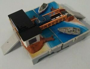 【送料無料】ホビー ・模型車・バイク レーシングカー マイクロマシントラベルシティブリッジコンプリートmicro machines travel city bridge complete w vehicles 1|hokushin