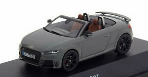 【送料無料】ホビー ・模型車・バイク レーシングカー スケールモデルカーミニカーモデルスタティックアウディロードスタースパイクナードscale model car 143 diecast model static audi tt rs roadster spikenard