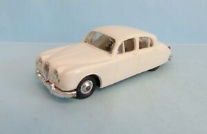 【送料無料】ホビー ・模型車・バイク レーシングカー ノレフフランスoジャガー26968 norevfranceno 17 jaguar 2l 400 143