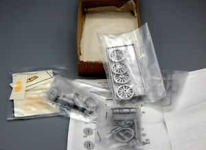 【送料無料】ホビー ・模型車・バイク レーシングカー フェニックスモデルセットメタルホワイトハンドカートワゴンphoenix model developments, set metal white, hand cart wagon 143