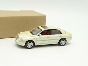 【送料無料】ホビー ・模型車・バイク レーシングカー ノレフランチアテシスホワイトnorev sb 143 lancia thesis 2001 white