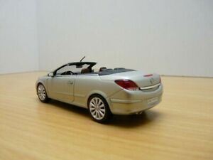 【送料無料】ホビー ・模型車・バイク レーシングカー オペルアストラツイントップグリスメタリセopel astra twin top gris metallise 143