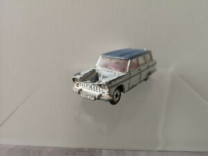 【送料無料】ホビー ・模型車・バイク レーシングカー ディンキーフィアットステーションワゴンdinky 172 fiat 2300 station wagon
