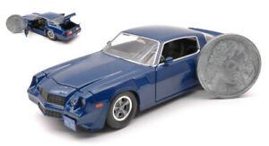【送料無料】ホビー ・模型車・バイク レーシングカー ミニチュアカーシェビーカマロビリージャダminiature car film movie chevy camaro z28 billys stranger 124 jada toys