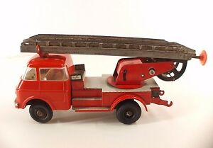 【送料無料】ホビー ・模型車・バイク レーシングカー トラックスズティンティセンチレアバージョン