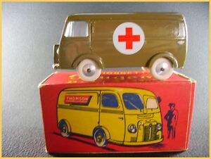 【送料無料】ホビー ・模型車・バイク レーシングカー キラルプジョーボックスquiralu peugeot d4a ambulance box