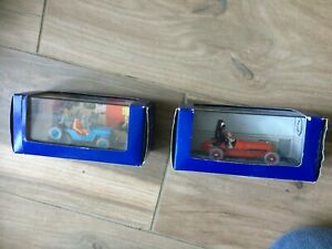 【送料無料】ホビー ・模型車・バイク レーシングカー ファラオオブジェクトlot of 2 cars tintin 143 metal cigars pharaohs objectif lune