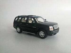 【送料無料】ホビー ・模型車・バイク レーシングカー キャデラックエスカレードウェリーcadillac escalade 2002 124 welly