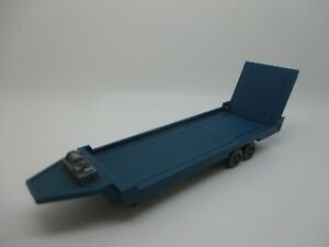 【送料無料】ホビー ・模型車・バイク レーシングカー ワイキングイタイフレードアウフリーガーwiking tiefladeauflieger with ops schub 130