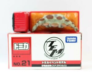 【送料無料】ホビー ・模型車・バイク レーシングカー トミカエヴェントモデロダイナソーノトラスポルトヴェイコロステゴサウルスtomica evento modello 2011 21 dinosauro trasporto veicolo stegosaurus
