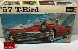【送料無料】ホビー ・模型車・バイク レーシングカー キットフォードバードfn h2290 kit 132 revell57 ford t bird｜hokushin