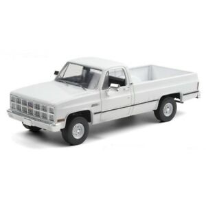 【送料無料】ホビー ・模型車・バイク レーシングカー シエラグランデワイドサイドホワイトグリーンライトgmc k2500 sierra grande wideside 1982white 118 13562 greenlight｜hokushin 27,980円