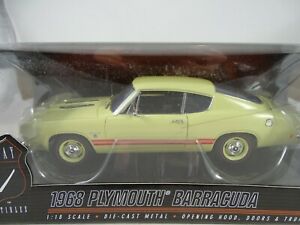 【送料無料】ホビー ・模型車・バイク レーシングカー プリマスバーダイエローレアリ118 highway 61 50431 1968 plymouth barracuda yellowrarity|hokushin