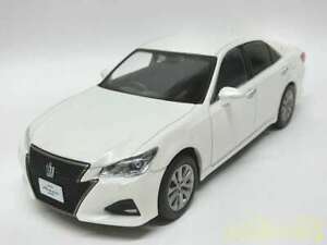 【送料無料】ホビー ・模型車・バイク レーシングカー トヨタクラウンアスリートホワイトパールカラーサンプルtoyota crown athlete 130 white pearl color samples｜hokushin