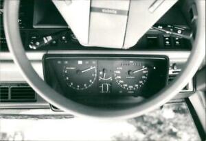 【送料無料】ホビー 模型車 モデルカー トヨタトヨタバージョンモデルtoyota car model toyota f, gl version, model year 1983 image shows, instrumen
