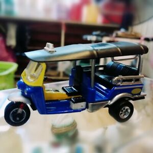 【送料無料】ホビー 模型車 モデルカー タイトゥクトゥクトゥクトゥクタクシーモデルカーハンドメイドthai tuk tuk taxi souvenir model car handmade toy collectible 3 wheel tricycle