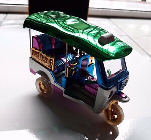 【送料無料】ホビー 模型車 モデルカー タイタクシートゥクトゥクトゥクトゥクビンテージカーモデルクラシックthai taxi tuk tuk vintage car model classic collectible souvenir gift