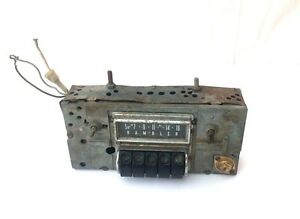 【送料無料】ホビー 模型車 モデルカー ヴィンテージランブラーカーラジオモデルボルトボタンラジオvintage 1964 rambler car radio model 3tmr 12 volt push button am radio for amc