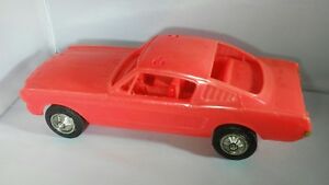 【送料無料】ホビー 模型車 モデルカー ヴィンテージフォードマスタングクーペプラスチックカーモデルコレクタvintage 1964 12 ford mustang coupe plastic car model 125 collectors toy