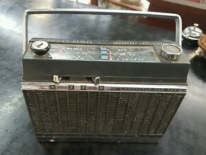 【送料無料】ホビー 模型車 モデルカー ポータブルカーラジオモデルホールデンフォードferris portable car radio model 184holden ford etc 1960s 21,286円