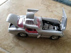 【送料無料】ホビー 模型車 モデルカー メルセデスベンツレフモデルカーmercedes benz 300 slr model car