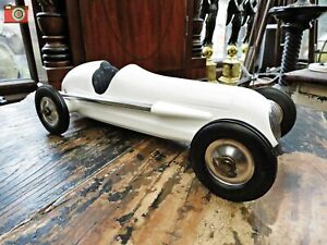 【送料無料】ホビー 模型車 モデルカー white racer desktop modelブガッティレーシングカーモデルpco10wwhite racer desktop model bugatti inspired racing car, authentic models pco1|hokushin