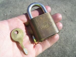 送料無料 ホビー 模型車 モデルカー ビンテージヘビーデューティフォードアクセサリオートロックキー Linumconsult Co Uk