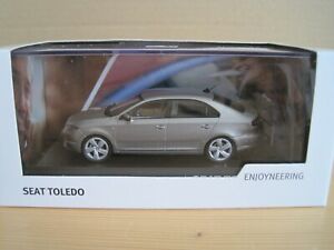 【送料無料】ホビー 模型車 モデルカー グレーモデルカーシートトレドseat toledo in grey 143 model car 14,235円