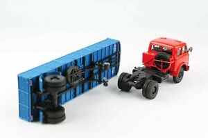【送料無料】ホビー 模型車 モデルカー ハウロシアトラックレッド