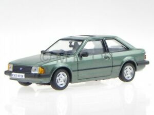 【送料無料】ホビー 模型車 モデルカー フォードエスコートｇｌford escort mk3 16 gl 1981 green rhd modelcar 24833r vitesse 143