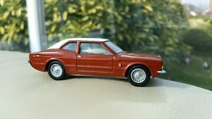 【送料無料】ホビー 模型車 モデルカー ダイカストフォードコルチナモデルカーコードブロンズ143 diecast ford cortina mk3 gxl model car code 3 bronze white roof wheels
