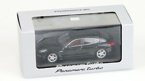 【送料無料】ホビー 模型車 モデルカー パナメーラターボポルシェモデルカーporsche model cars of panamera turbo wap0204300e